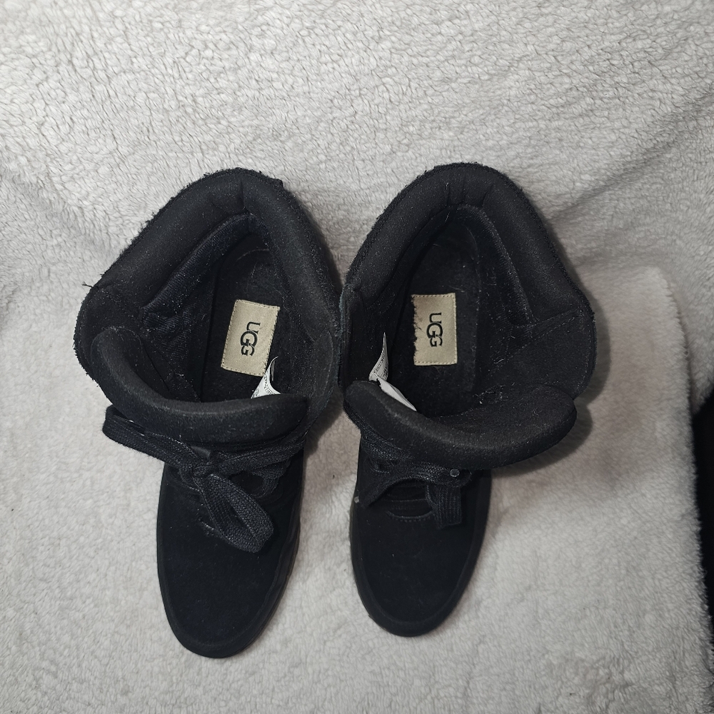 UGG Kriston Leather Suede Waterproof Bootie BLACK WEDGE Sz 8 Fur Wool Insole - Picture 5 of 9